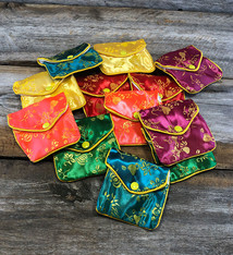 DBX2403 = Silk Pouches with Zipper 3-1/2''x3'' (Dozen)