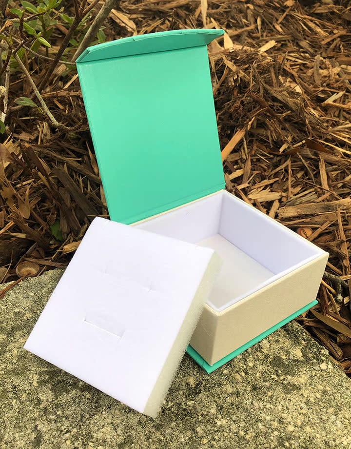 DBX4351 = Deluxe Magnetic Teal/White Combination Box 3-3/8'' x 3-3/8'' x 1-3/8'' (Each)