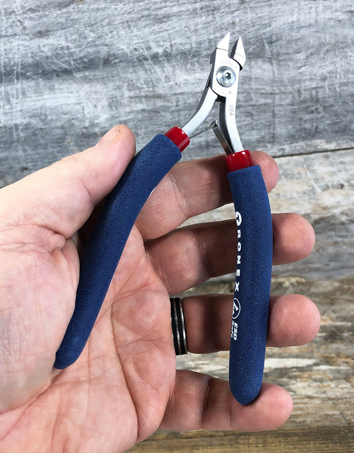 Tronex PL30747A = Tronex 747A Stubby Angled Chainmaille Pliers - Long Ergo Handle