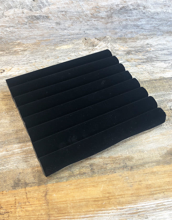 DRG1221 = Black Value Velvet Half Tray Insert with Continuous Slots for Rings