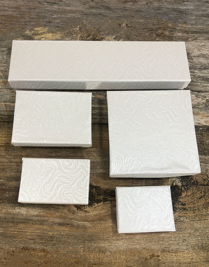 DBX2899W = White Box Assortment (100pcs)
