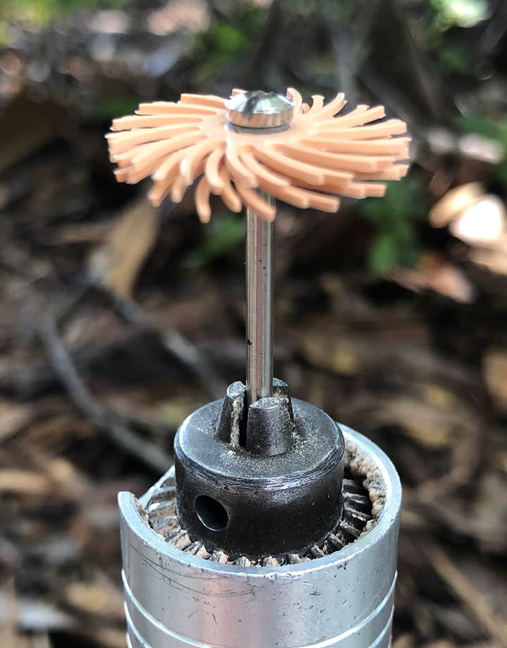 Dedeco ST9105 = Dedeco Radial Discs 7/8'' 2500grit (Pkg of 12) Extra Fine