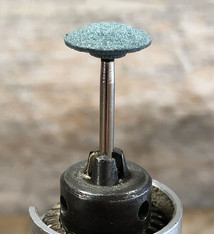 ST1472 = Green Mounted Grinding Stone Knife Edge (pkg/3)