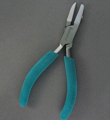 PL8531 = 1/2 ROUND FORMING PLIER with FLAT NYLON JAW
