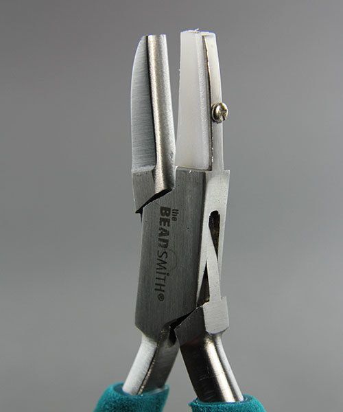 PL8531 = 1/2 ROUND FORMING PLIER with FLAT NYLON JAW