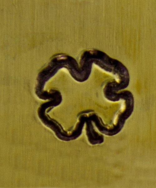 PN5136 = WHIMSICAL DESIGN STAMP - Four leaf clover