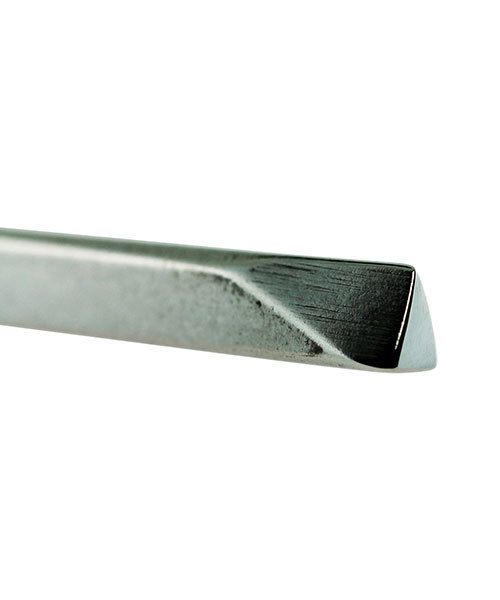 PN7037 = Triangle Planisher 3/16'' Chasing Tool  by Saign Charlestein