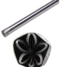 PN5117 = TRADITIONAL DESIGN STAMP - Cannibus leaf