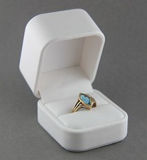 DBX5831W = White Leatherette Round Corner Ring Box (EACH)