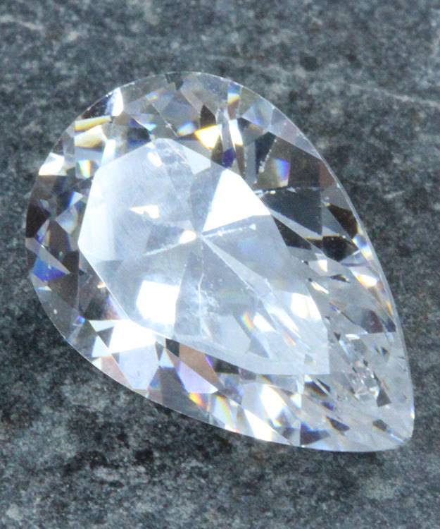 CZPR15X10 = Cubic Zirconia Pear Shape 15x10mm (Pkg of 2)