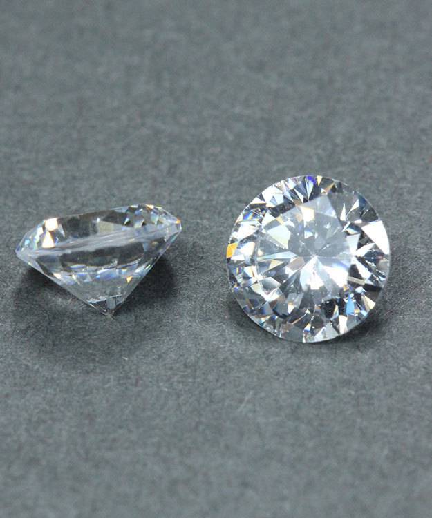 CZRD6.5 = Cubic Zirconia Round 6.5mm (Pkg of 2)