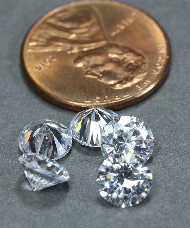 CZRD6.5 = Cubic Zirconia Round 6.5mm (Pkg of 2)