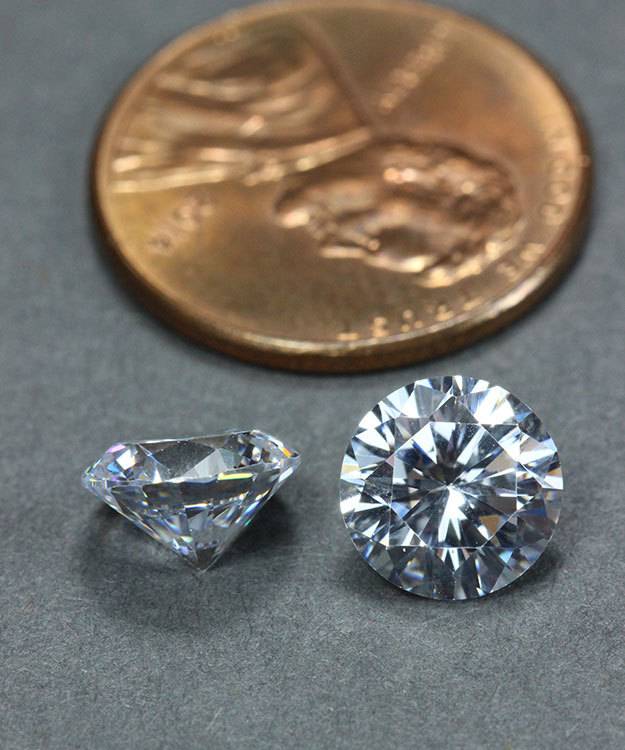 CZRD8 = Cubic Zirconia Round 8.0mm (Pkg of 2)