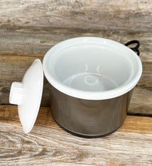 PB400 = Pickle Pot  ''Little Pickler''  with White Bowl 16oz