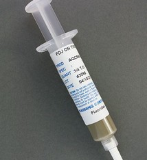 SPSXE05 = Silver Paste Solder Extra Easy 1/4oz (5 dwt) Syringe