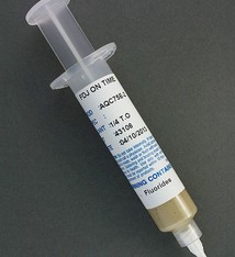 SPSH05 = Silver Paste Solder Hard 1/4oz (5 dwt) Syringe