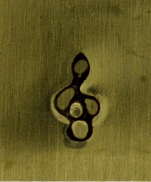 PN5251 = DESIGN STAMP - treble clef