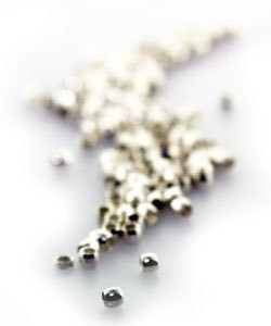 585CW-00 = CRIMP BEADS SILVER-PLATED #0, 1.3mm (100)