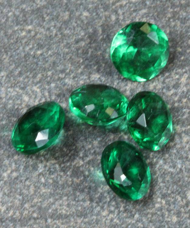 SY6.0MAY = Imitation Birthstone 6.0mm MAY (Pkg of 5)