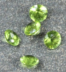 SY6.0AUG = Imitation Birthstone 6.0mm AUGUST (Pkg of 5)