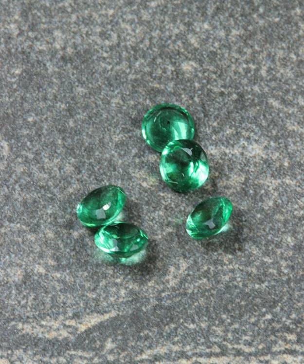 SY3.5MAY = Imitation Birthstone 3.5mm MAY (Pkg of 5)