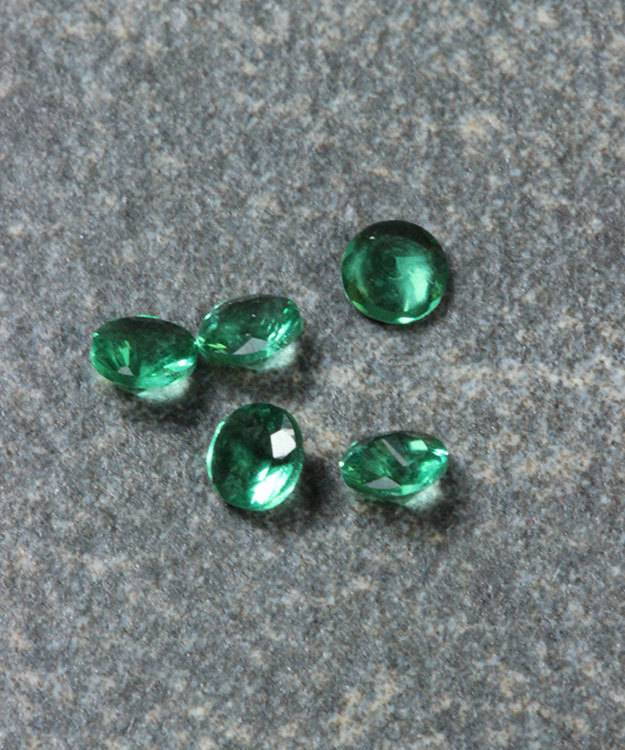 SY2.5MAY = Imitation Birthstone 2.5mm MAY (Pkg of 5)