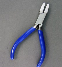 Eurotool PL8560 = NYLON JAW PLIERS CHAIN NOSE