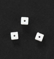 5140CW-92 = Bead Bumper 1.7mm CUBE WHITE (Pkg of 50)