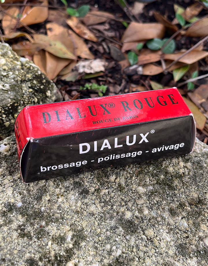 47.390 = Dialux Red Rouge for High Luster on Gold or Silver