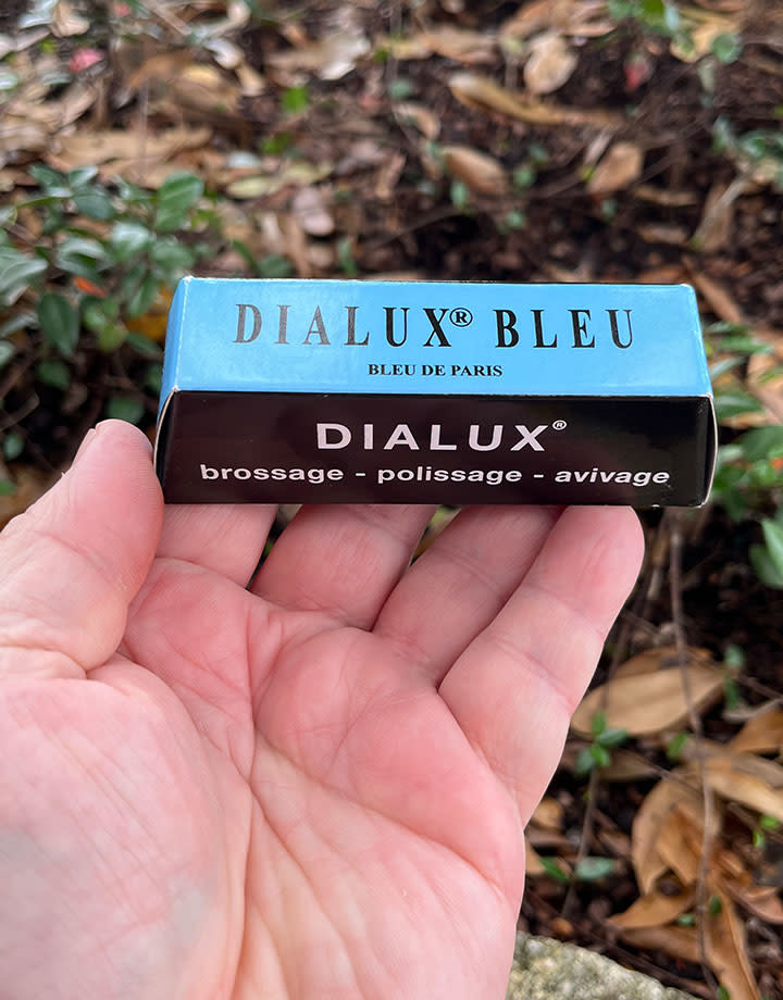 47.393 = Dialux Blue Compound for Fine Polish on All Metals