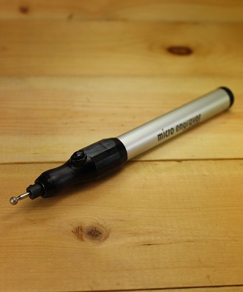 EN552 = Microengraver with LED Light - Battery Operated