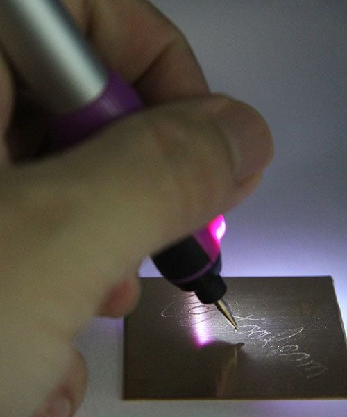 EN552 = Microengraver with LED Light - Battery Operated