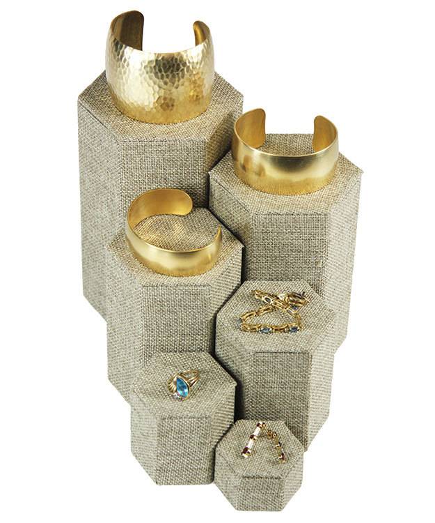 DIS3513 = Burlap Stackable Riser Set of 6 from 1-1/4'' to 6-1/4'' high