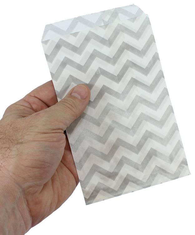 DBG1181 = Paper Gift Bag Silver Chevron Pattern 4'' x 6'' (Bundle of 100)