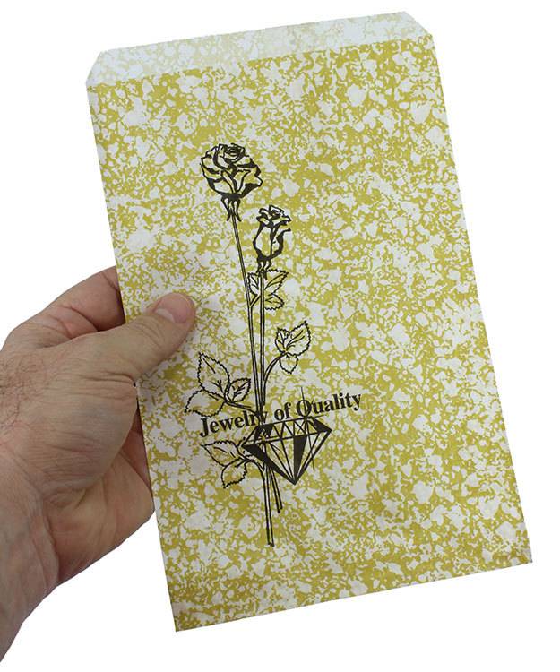 DBG1164 = Paper Gift Bag Gold and Black Pattern 6'' x 9'' (Bundle of 100)