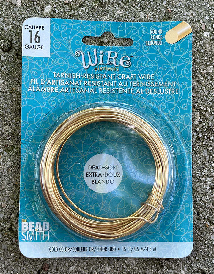 WR6716G = Craft Wire Tarnish Resistant Gold Round Wire 16ga 5 Yards