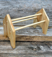 HO1370 = Wooden Plier Stand