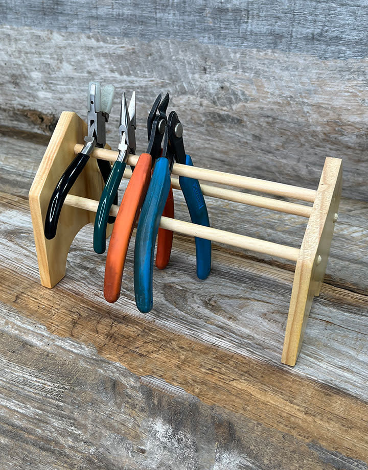 HO1370 = Wooden Plier Stand