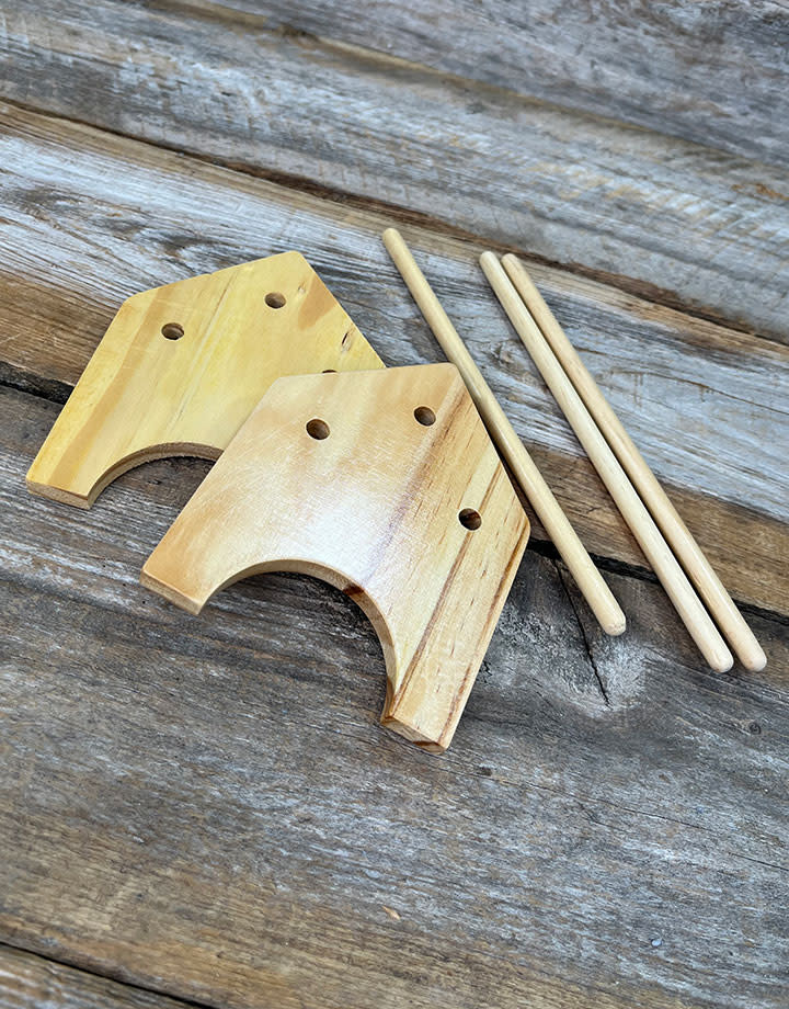 HO1370 = Wooden Plier Stand