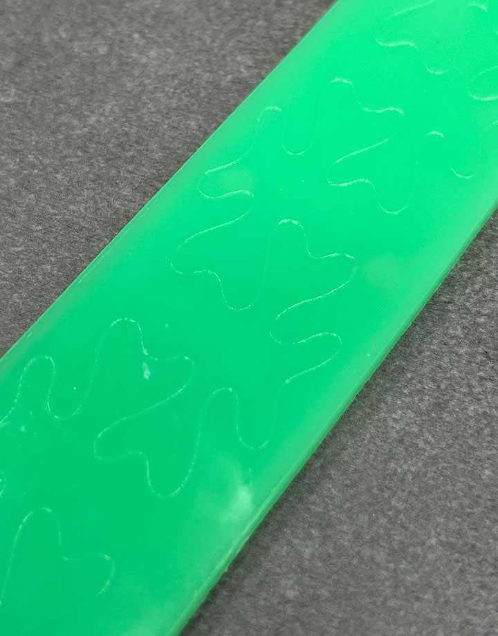PN3104A = Plastic Mold for PMC & Embossing #4A SQUIGLEY LINES