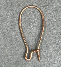 804CU-02 = Copper Kidney Earwire 1" (Pkg of 50)