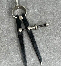 35.0524 = Standard Steel Divider 3''