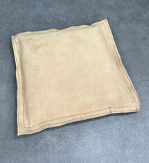 DA5727 = Leather Sand Bag Square 7'' x 7''