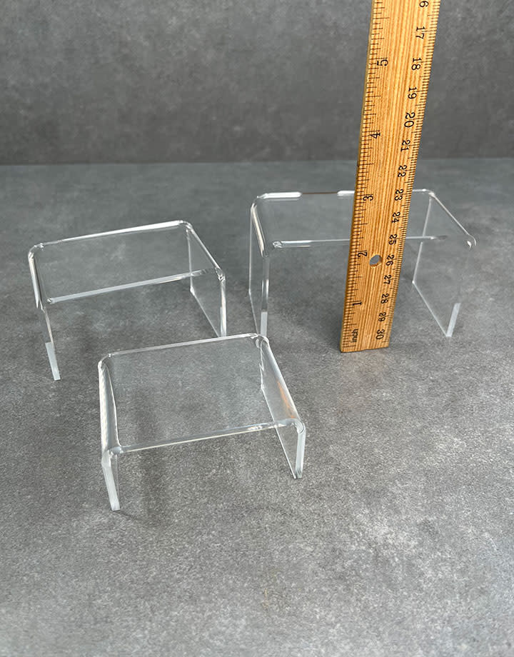 DIS9101 = ACRYLIC RISERS SET of 3 SMALL