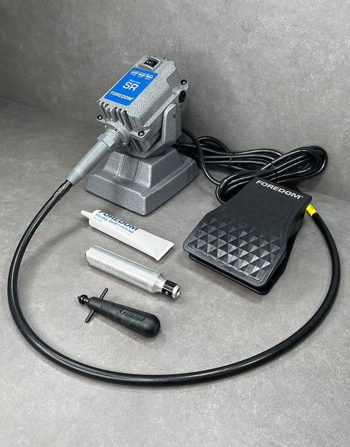 Foredom Electric MO2515 = Foredom SR Bench Motor, with Foot Control and #30 Handpiece