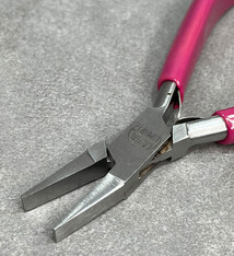 PL2905 = Casual Comfort Flat Nose Pliers
