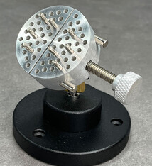 26.502 = UNIVERSAL WORK HOLDER ADJUSTABLE HANDS FREE