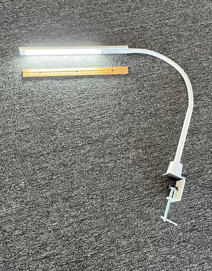 Durston Tools LM1908 = LED Goose Neck Lamp in White