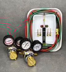 Uniweld BT2120 = (Kit) ArTorch Acetylene/Oxygen with Regulators Tips #3-7