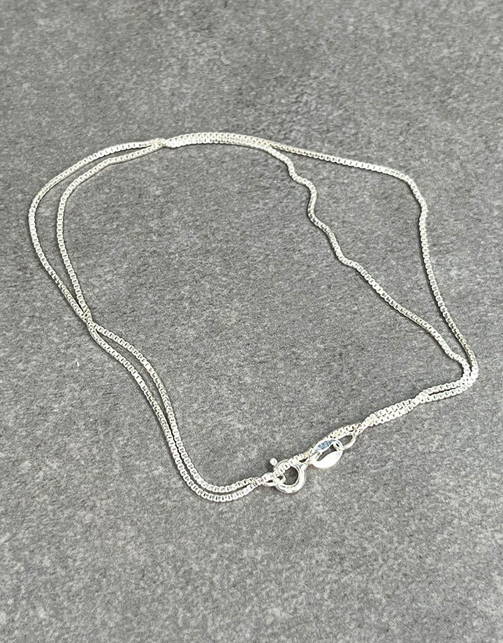 Box015 = Sterling Box Chain 0.85mm